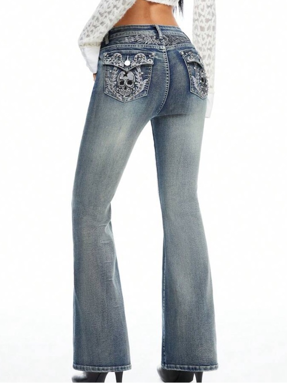 Sky Woman’s Size 9 Dark Wash Denim Embellished Skull With Wings Flared Jeans